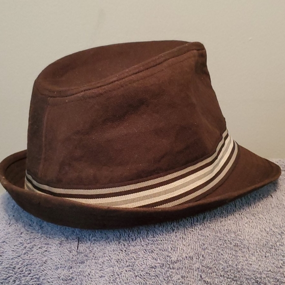 Hat - Picture 2 of 4